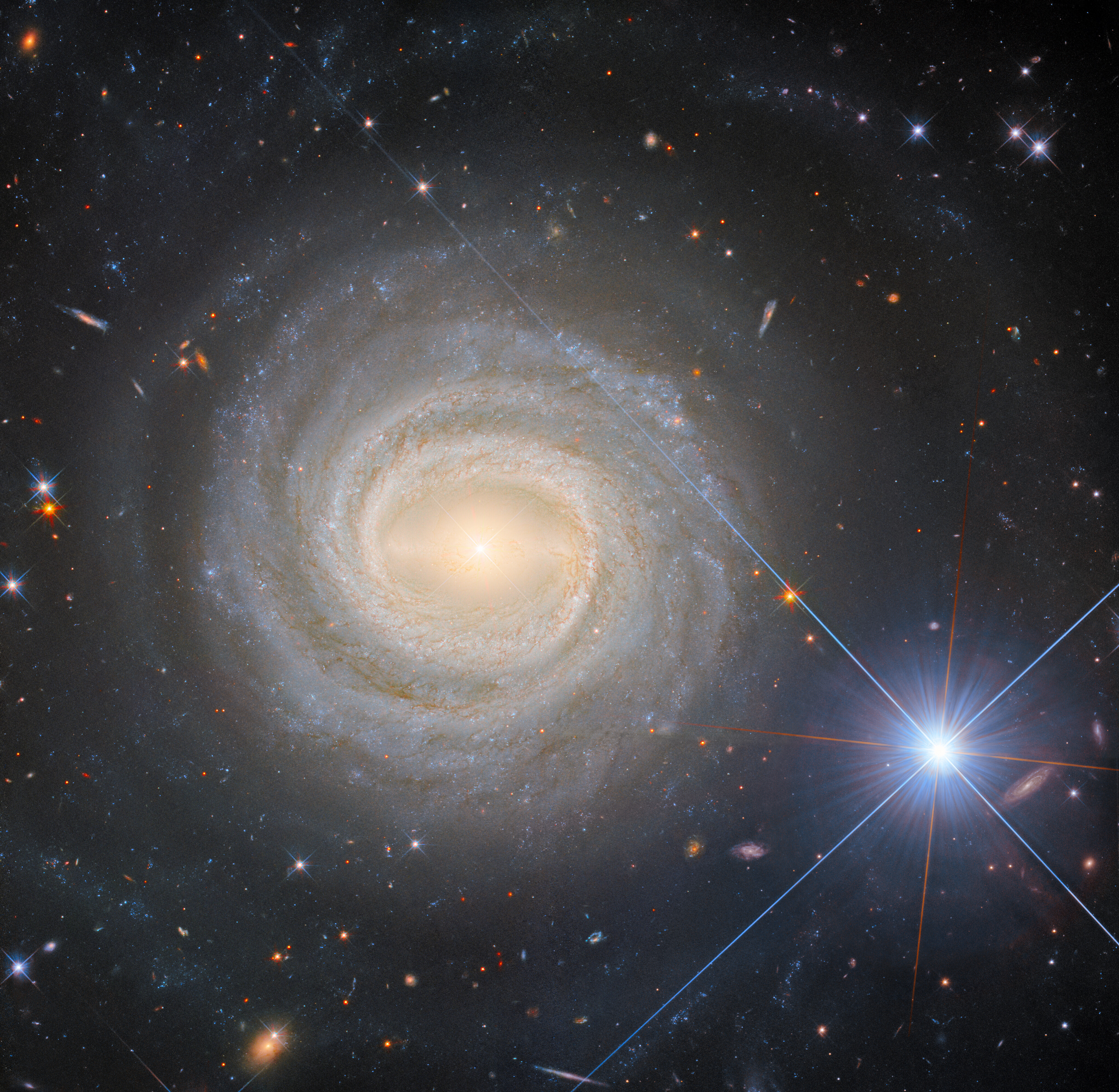 Images/hubble-ngc3783-potw2416a.jpg